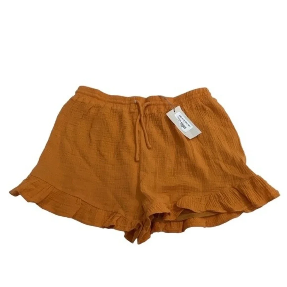 NWT ‘ NEW IN ‘ Gauze Lined Shorts with Ruffle Hem l‎ Size LARGE